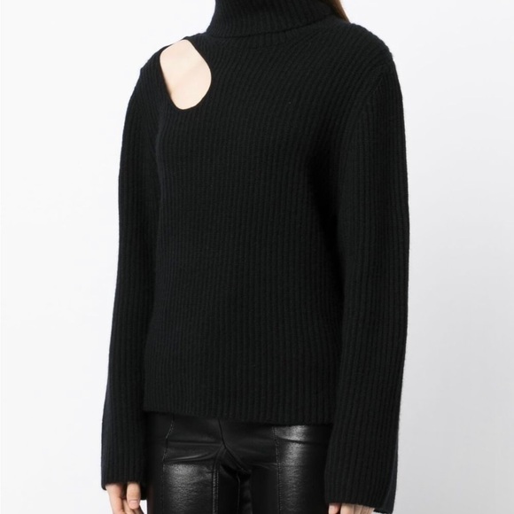 JONATHAN SIMKHAI | Cashmerr Cut-out Turtleneck ❄️ - Picture 6 of 9